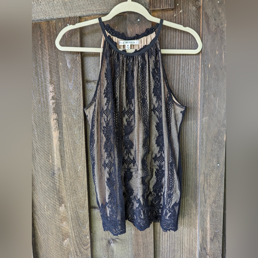 Max Studio black lace sleeveless blouse